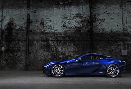 ليكزوس تكشف عن سيارة LF-LC Blue الرياضية